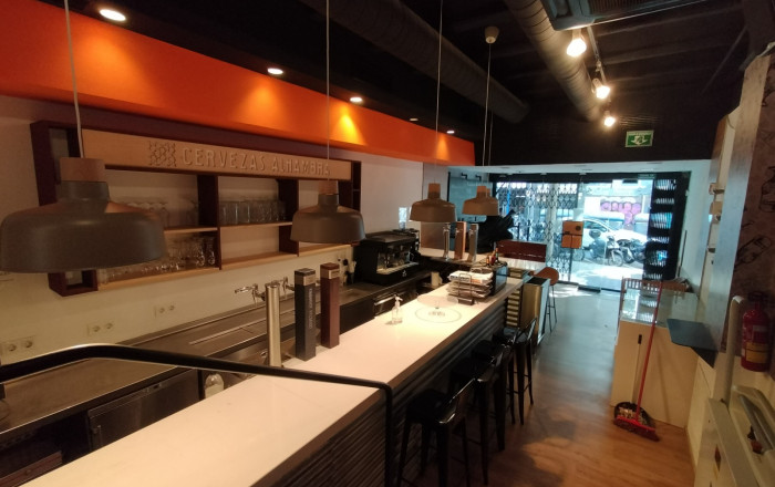 Transfert - Bar Restaurante -
Barcelona - Eixample Izquierdo