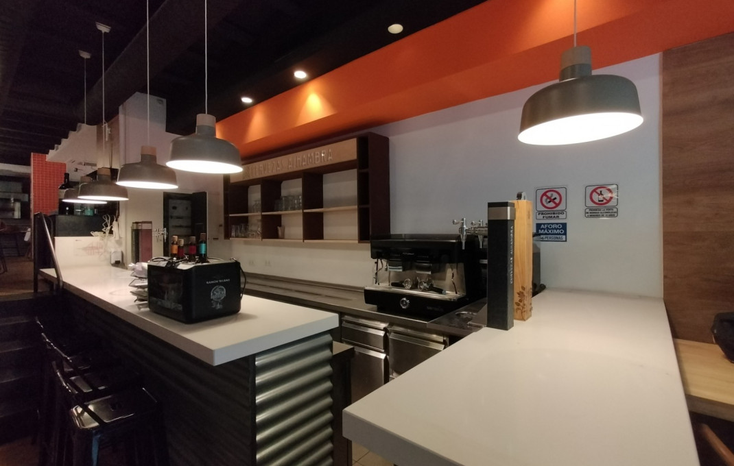 Transfert - Bar Restaurante -
Barcelona - Eixample Izquierdo