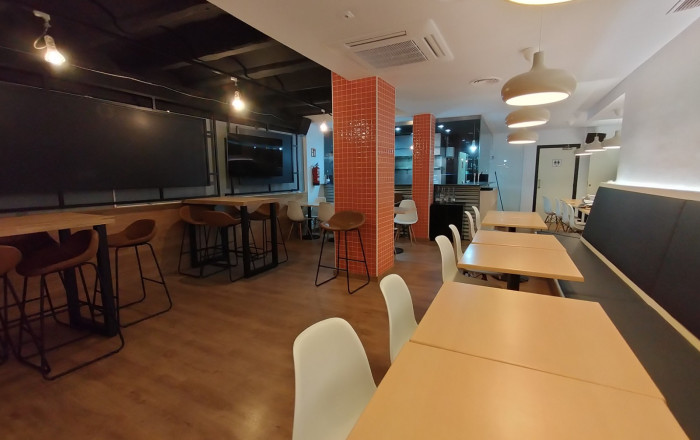 Transfert - Bar Restaurante -
Barcelona - Eixample Izquierdo