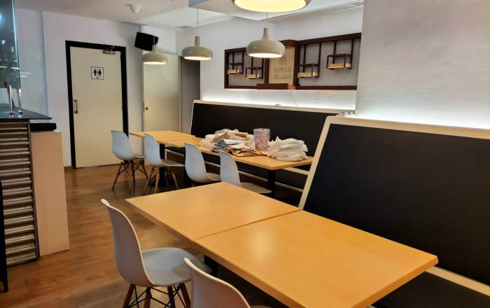 Transfert - Bar Restaurante -
Barcelona - Eixample Izquierdo