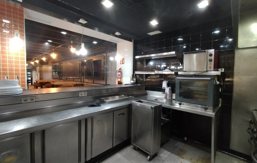 Transfert - Bar Restaurante -
Barcelona - Eixample Izquierdo