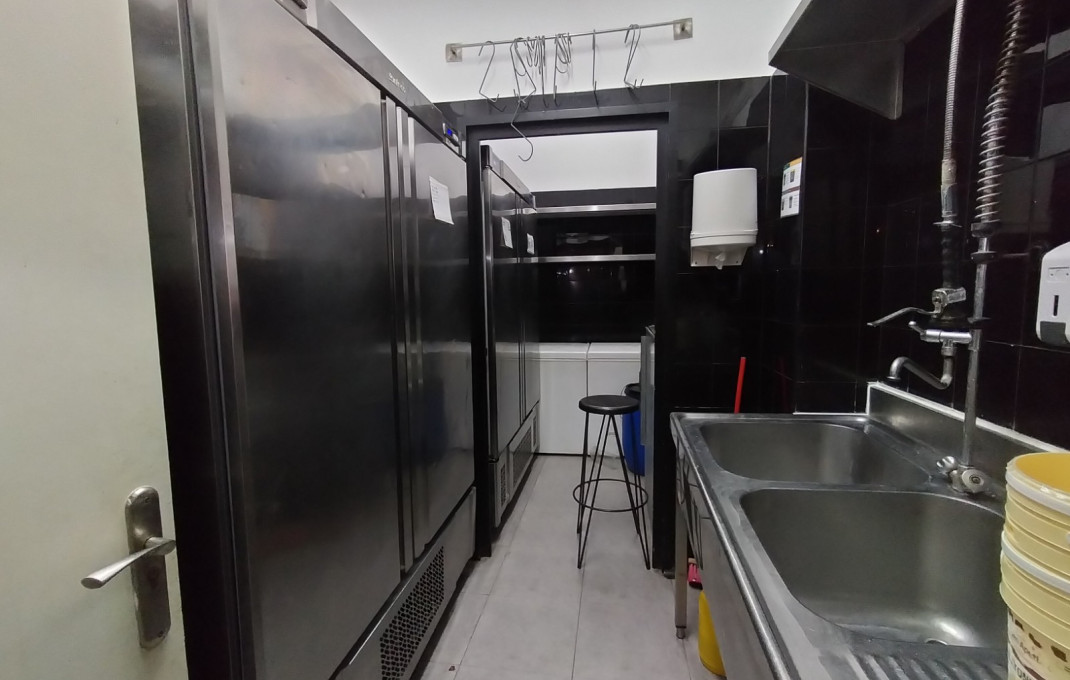 Transfert - Bar Restaurante -
Barcelona - Eixample Izquierdo