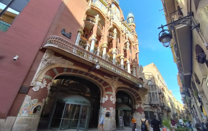 Traspaso - Peluquerias y Estetica -
Barcelona - Borne-centro