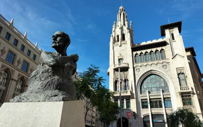 Traspaso - Peluquerias y Estetica -
Barcelona - Borne-centro