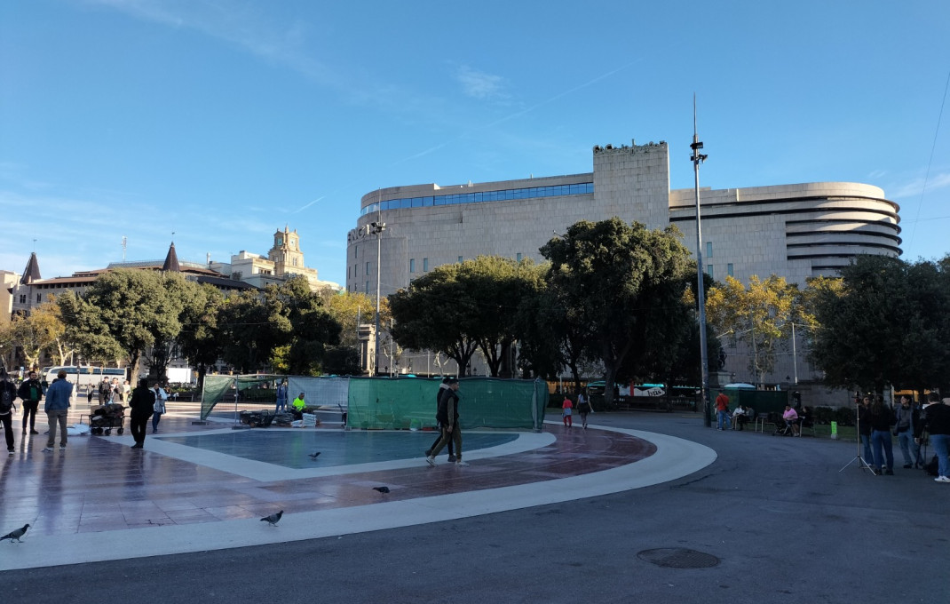 Traspaso - Peluquerias y Estetica -
Barcelona - Borne-centro