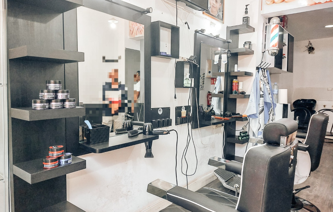 Traspaso - Peluquerias y Estetica -
L'Hospitalet de Llobregat - Collblanc