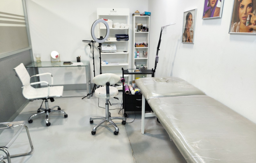 Transfert - Peluquerias y Estetica -
Barcelona - El Fort Pienc