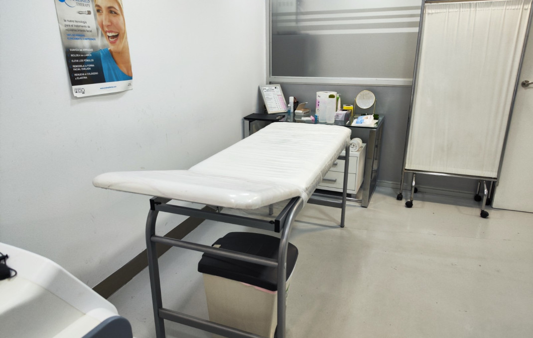 Transfert - Peluquerias y Estetica -
Barcelona - El Fort Pienc