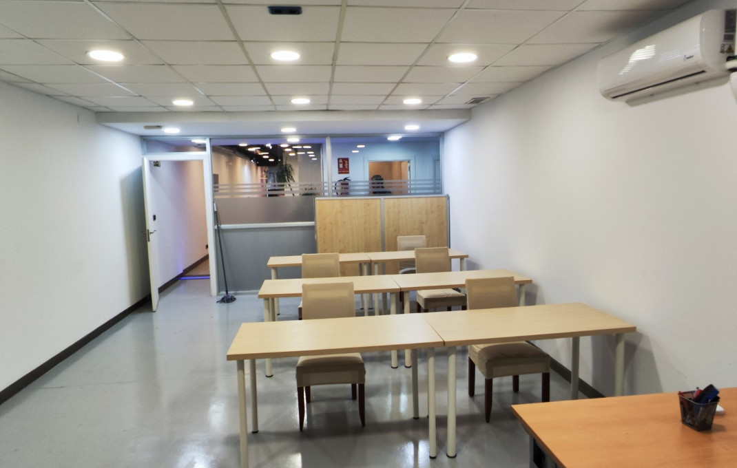 Transfert - Peluquerias y Estetica -
Barcelona - El Fort Pienc