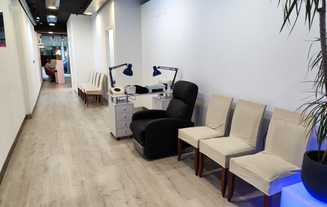 Transfert - Peluquerias y Estetica -
Barcelona - El Fort Pienc