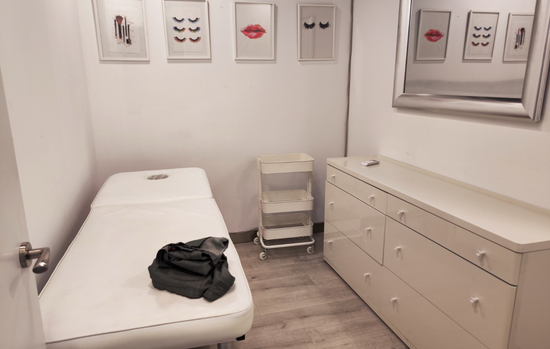 Transfert - Peluquerias y Estetica -
Barcelona - El Fort Pienc