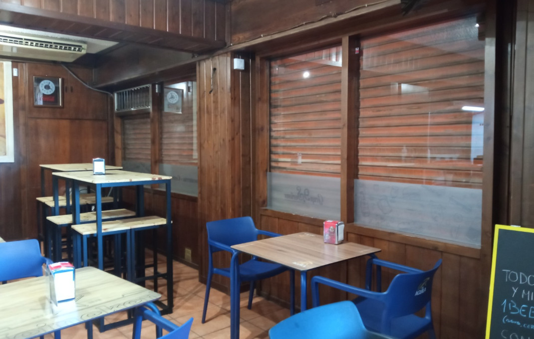 Traspaso - Bar- C1 -
Barberá del Vallés