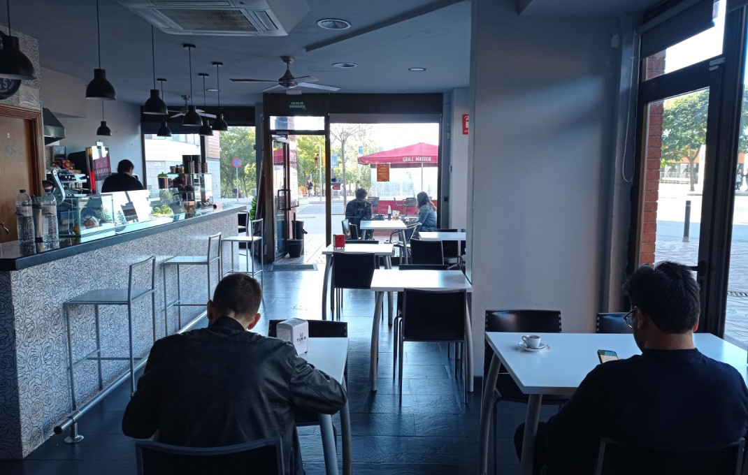 Traspaso - Bar Restaurante -
Barcelona - Les corts