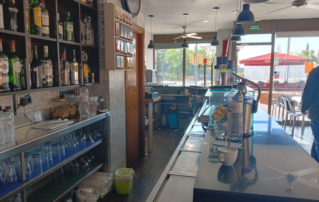 Traspaso - Bar Restaurante -
Barcelona - Les corts