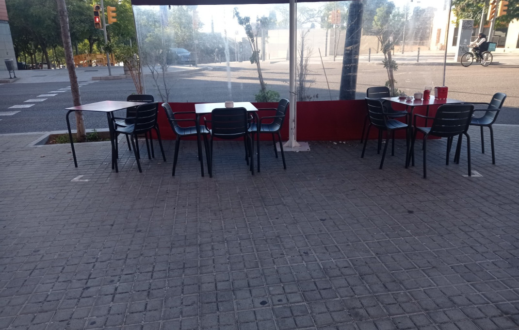Traspaso - Bar Restaurante -
Barcelona - Les corts