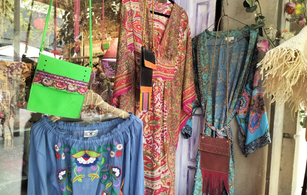 Traspaso - Tiendas -
Barcelona - Eixample Izquierdo