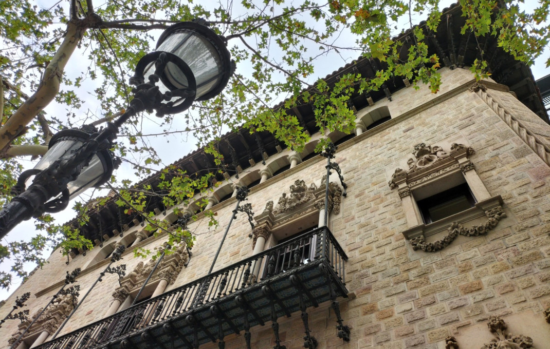 Traspaso - Tiendas -
Barcelona - Eixample Izquierdo