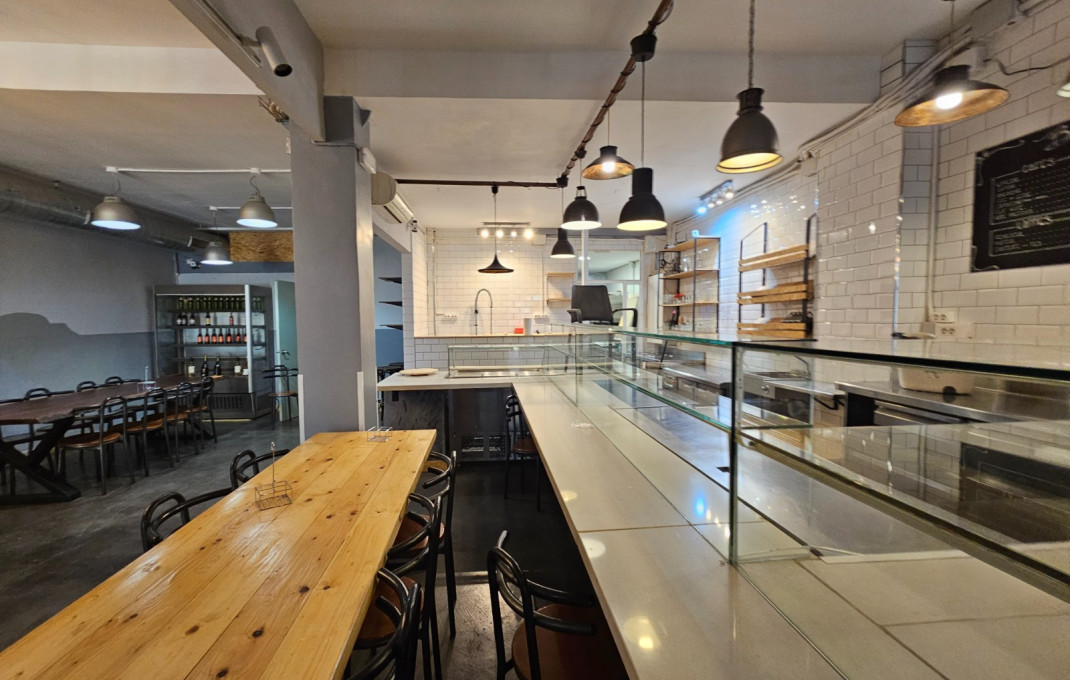 Traspaso - Restaurante -
Barcelona - Poblenou