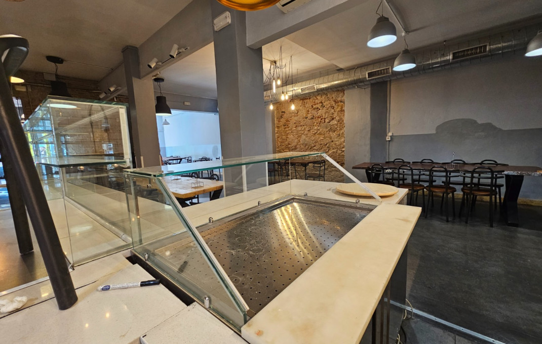Traspaso - Restaurante -
Barcelona - Poblenou