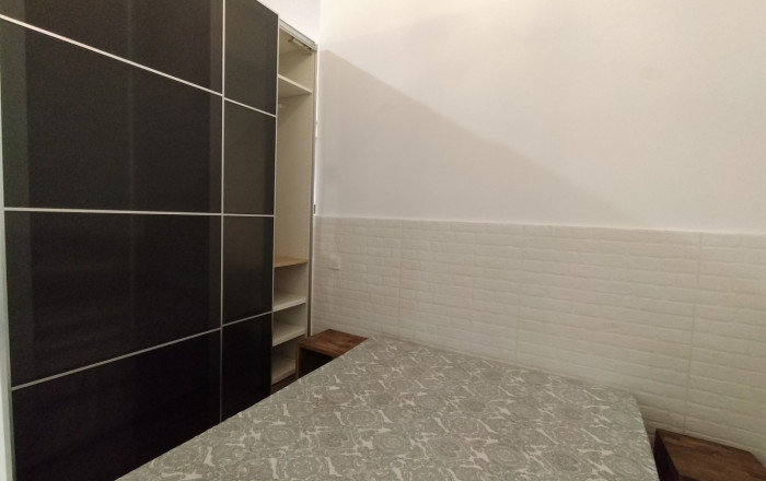 Revente - Local comercial -
Barcelona - Gràcia