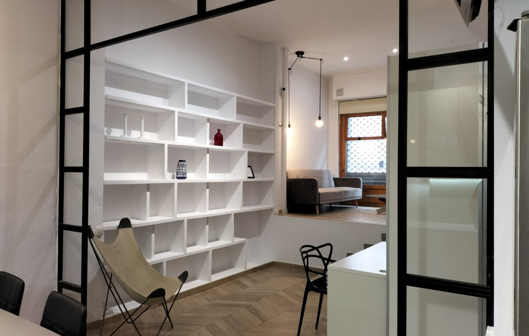 Revente - Local comercial -
Barcelona - Gràcia