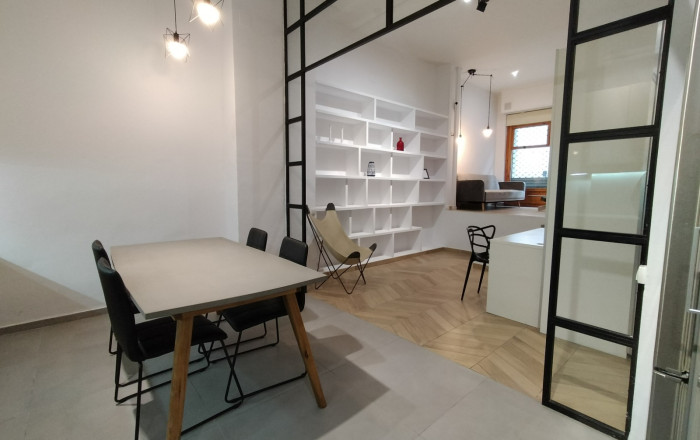 Revente - Local comercial -
Barcelona - Gràcia