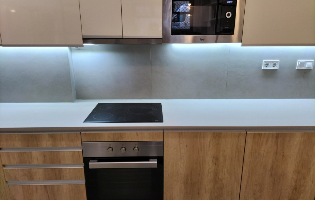 Revente - Local comercial -
Barcelona - Gràcia