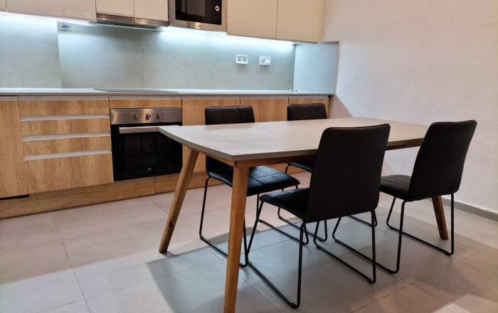 Revente - Local comercial -
Barcelona - Gràcia