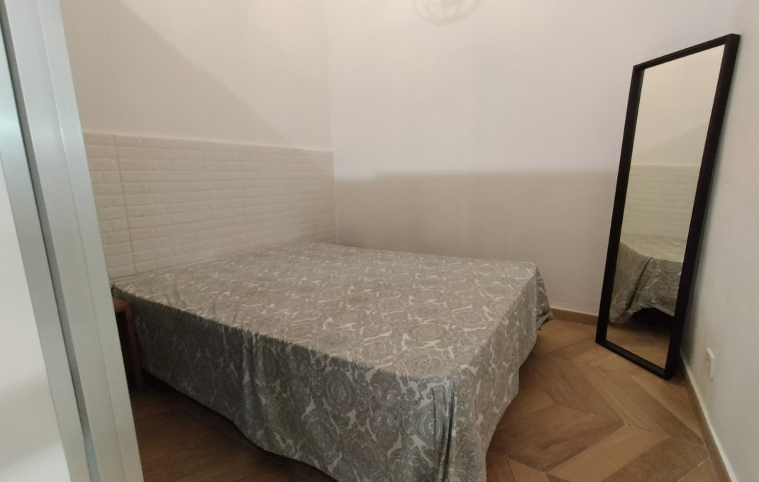 Revente - Local comercial -
Barcelona - Gràcia