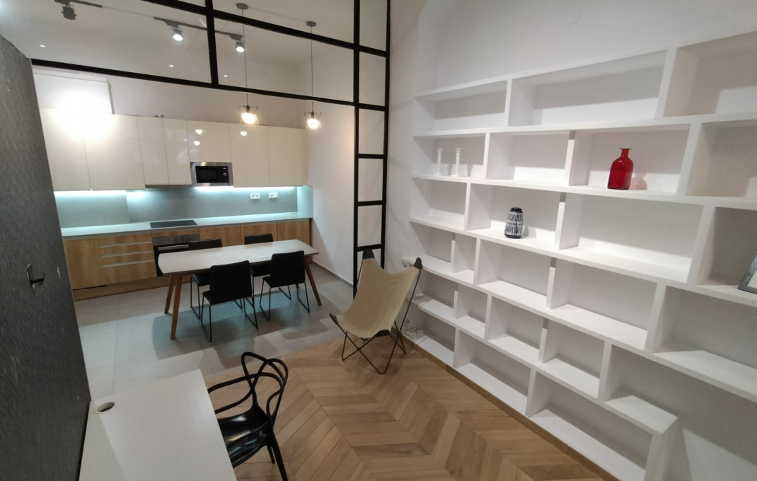 Revente - Local comercial -
Barcelona - Gràcia