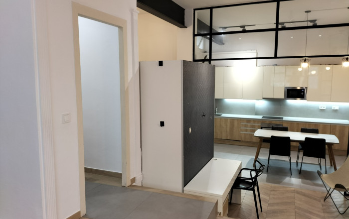 Revente - Local comercial -
Barcelona - Gràcia