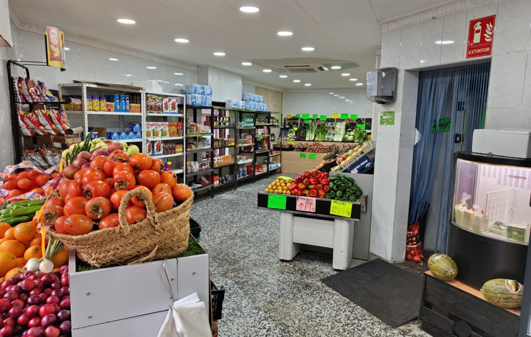Traspaso - Frutería -
L'Hospitalet de Llobregat - La Florida