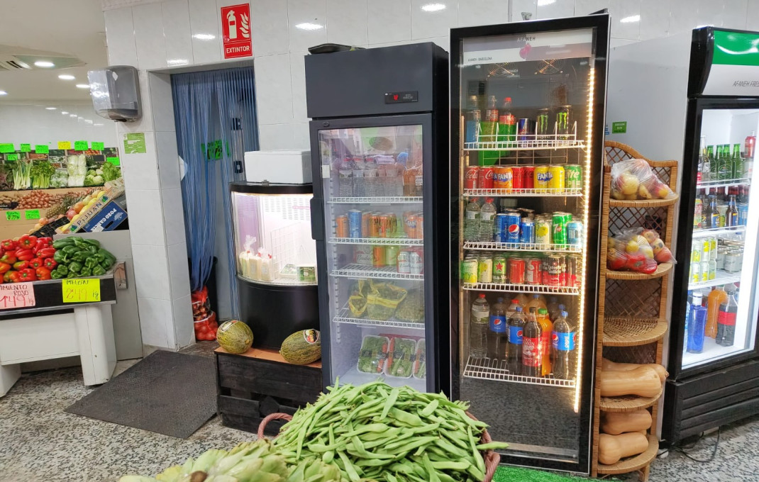 Traspaso - Frutería -
L'Hospitalet de Llobregat - La Florida