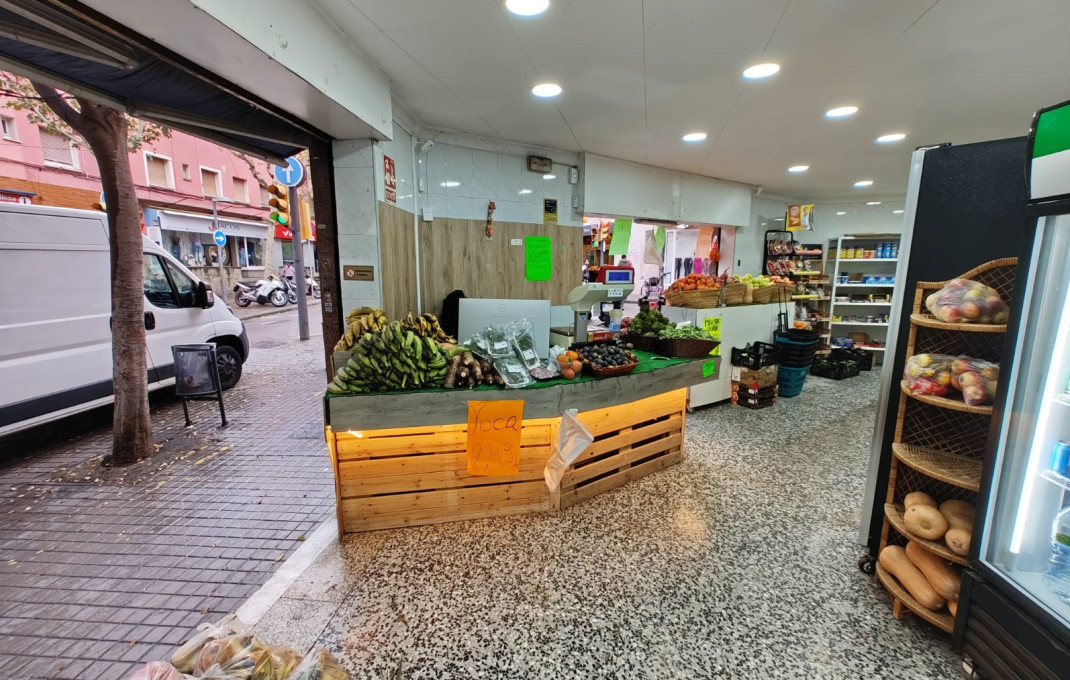 Traspaso - Frutería -
L'Hospitalet de Llobregat - La Florida