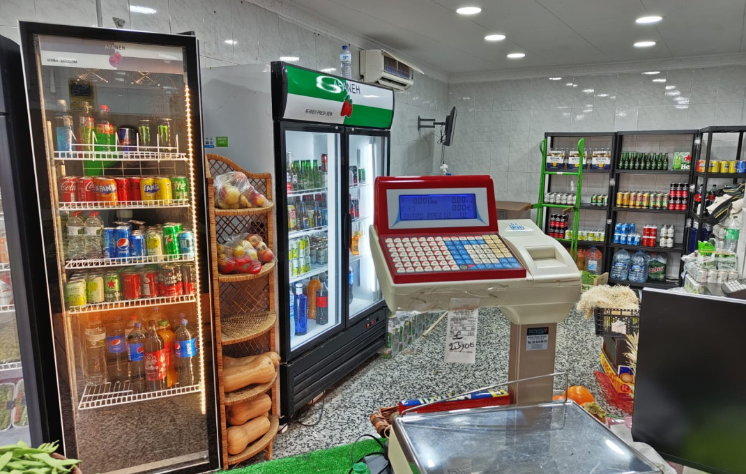Traspaso - Frutería -
L'Hospitalet de Llobregat - La Florida