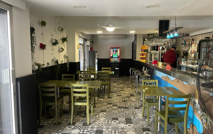 Traspaso - Bar-Cafeteria -
Rubí