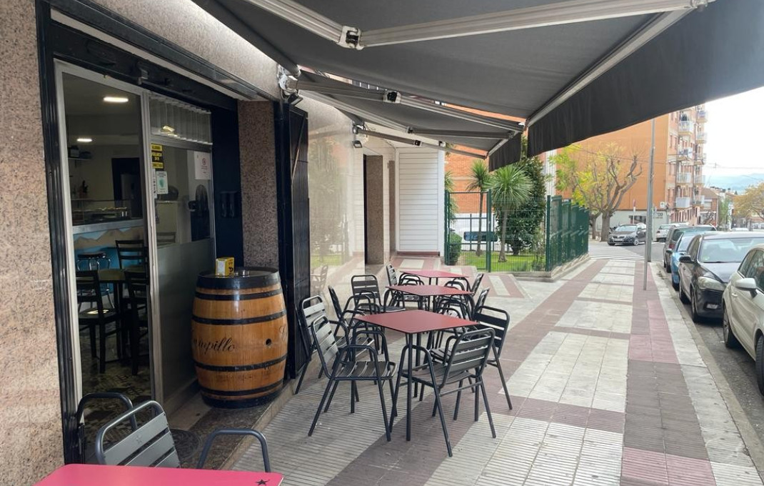 Traspaso - Bar-Cafeteria -
Rubí
