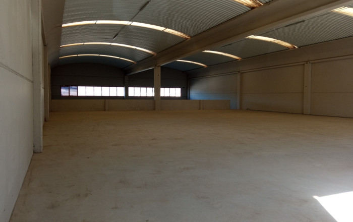 Location longue durée - Naves y solares -
Sant Esteve Sesrovires