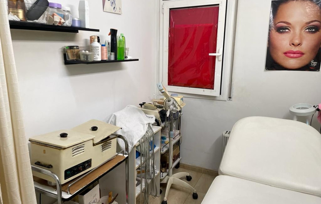 Transfert - Peluquerias y Estetica -
Montcada i Reixac