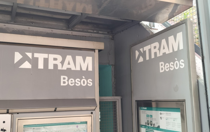 Revente - Local comercial -
Barcelona - Sant Martí