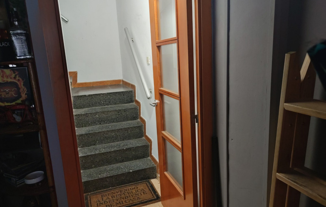 Revente - Local comercial -
Barcelona - Sant Martí