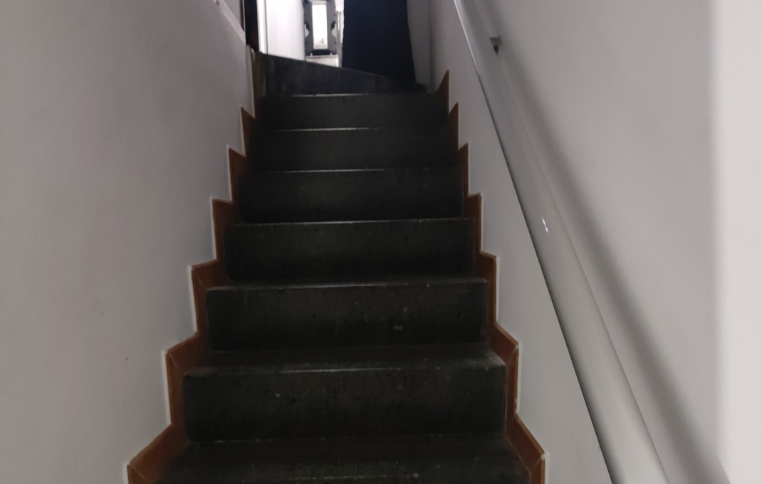 Revente - Local comercial -
Barcelona - Sant Martí