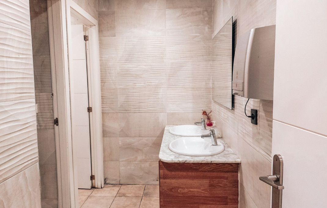 Traspaso - Bar Restaurante -
Cornella de Llobregat - Almeda