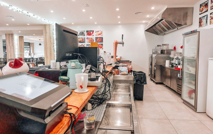 Traspaso - Bar Restaurante -
Cornella de Llobregat - Almeda