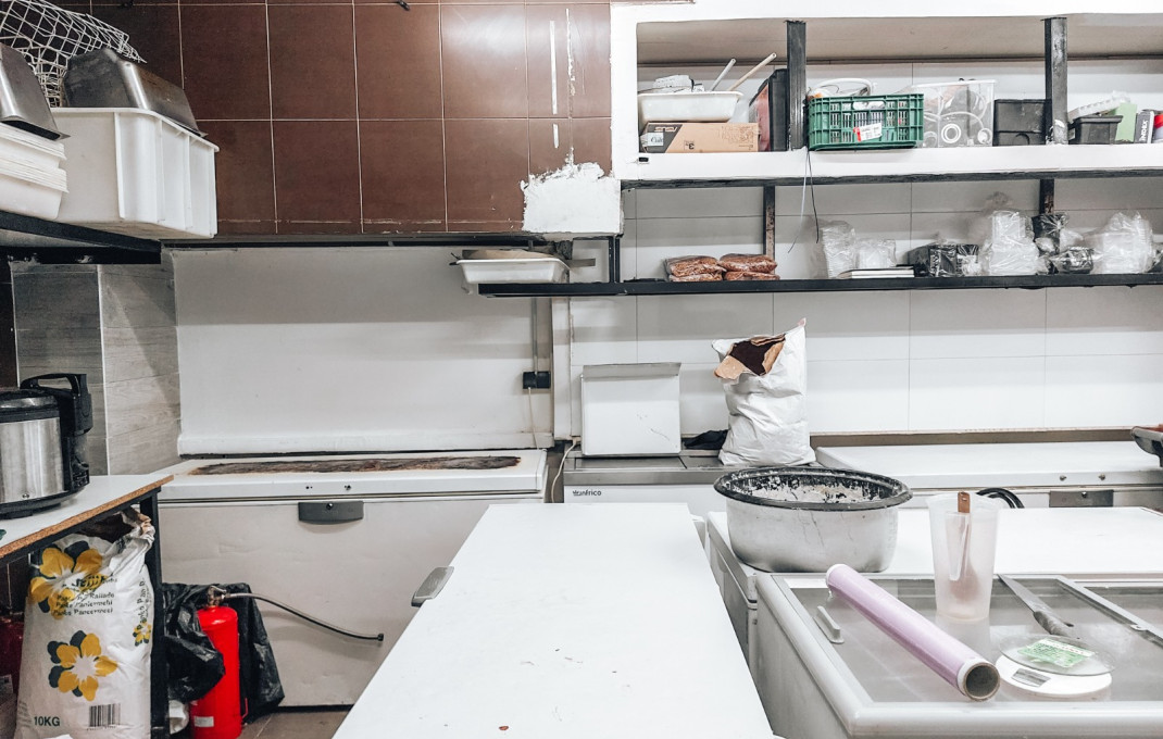 Traspaso - Bar Restaurante -
Cornella de Llobregat - Almeda