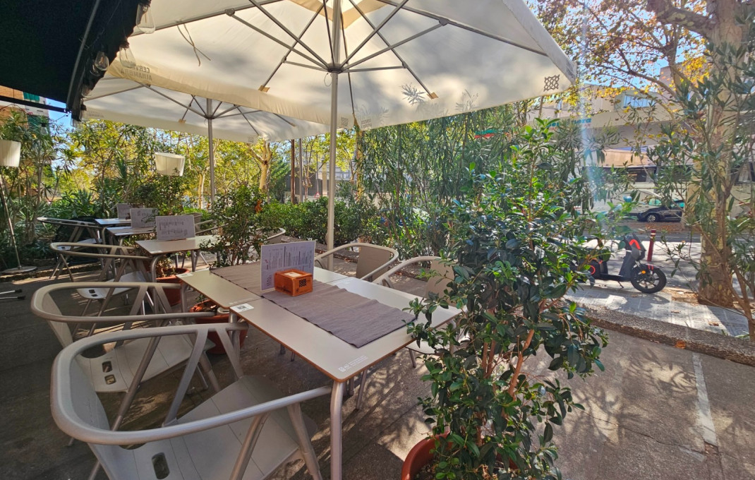 Traspaso - Restaurante -
Barcelona - Gracia Norte