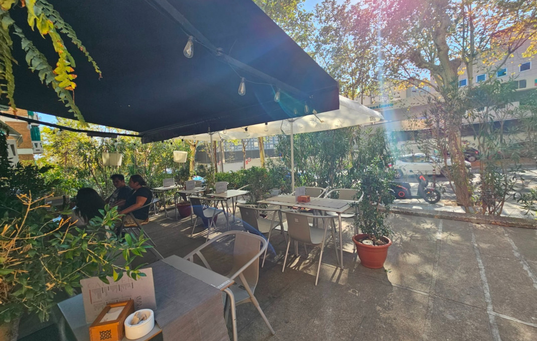 Traspaso - Restaurante -
Barcelona - Gracia Norte