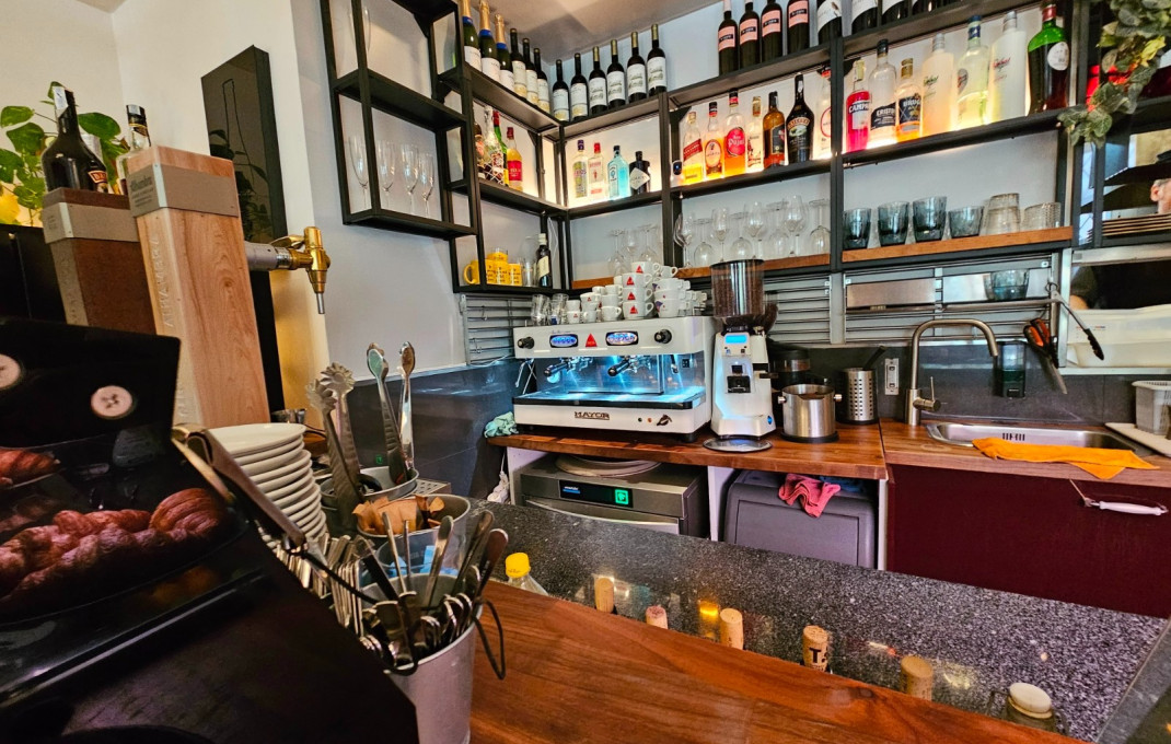 Traspaso - Restaurante -
Barcelona - Gracia Norte