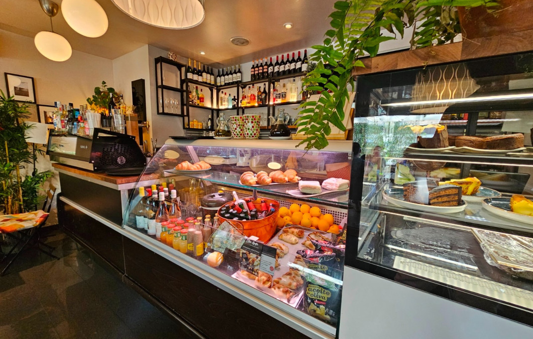 Traspaso - Restaurante -
Barcelona - Gracia Norte