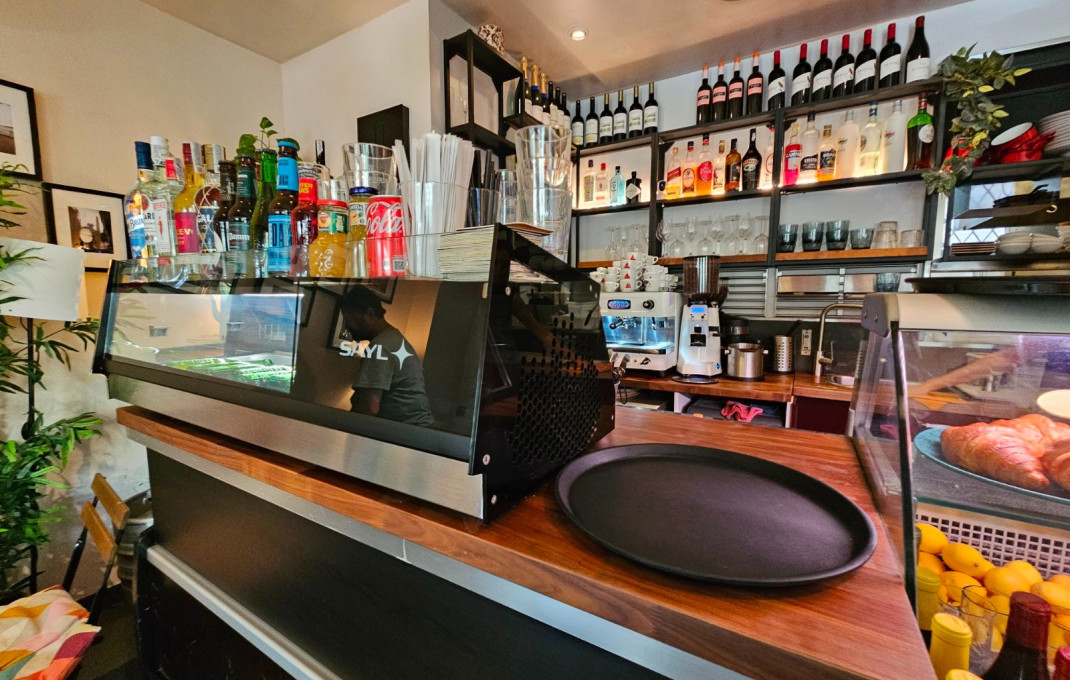 Traspaso - Restaurante -
Barcelona - Gracia Norte